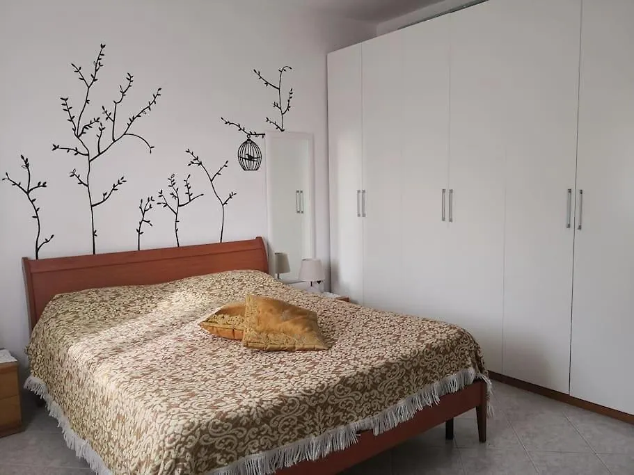 Casa Rosi, In Campagna, Relax Tra Mare E Montagna Apartment Giucano
